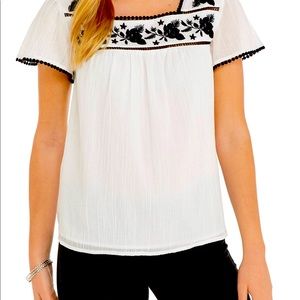 NWOT Crown & Ivy embroidered yoke top